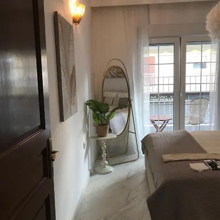 Archon Jacuzzi Luxury Apartamento *